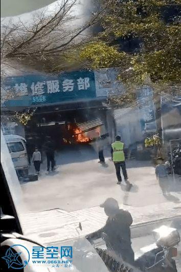 有网友爆料修车视频吗,揭秘汽车维修内幕 第3张 有网友爆料修车视频吗,揭秘汽车维修内幕 第3张