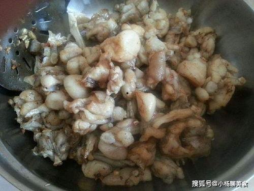 牛蛙后厨爆料视频,视频曝光惊人细节  第2张